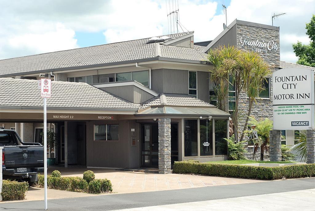 Fountain City Motor Inn Гамильтон Экстерьер фото