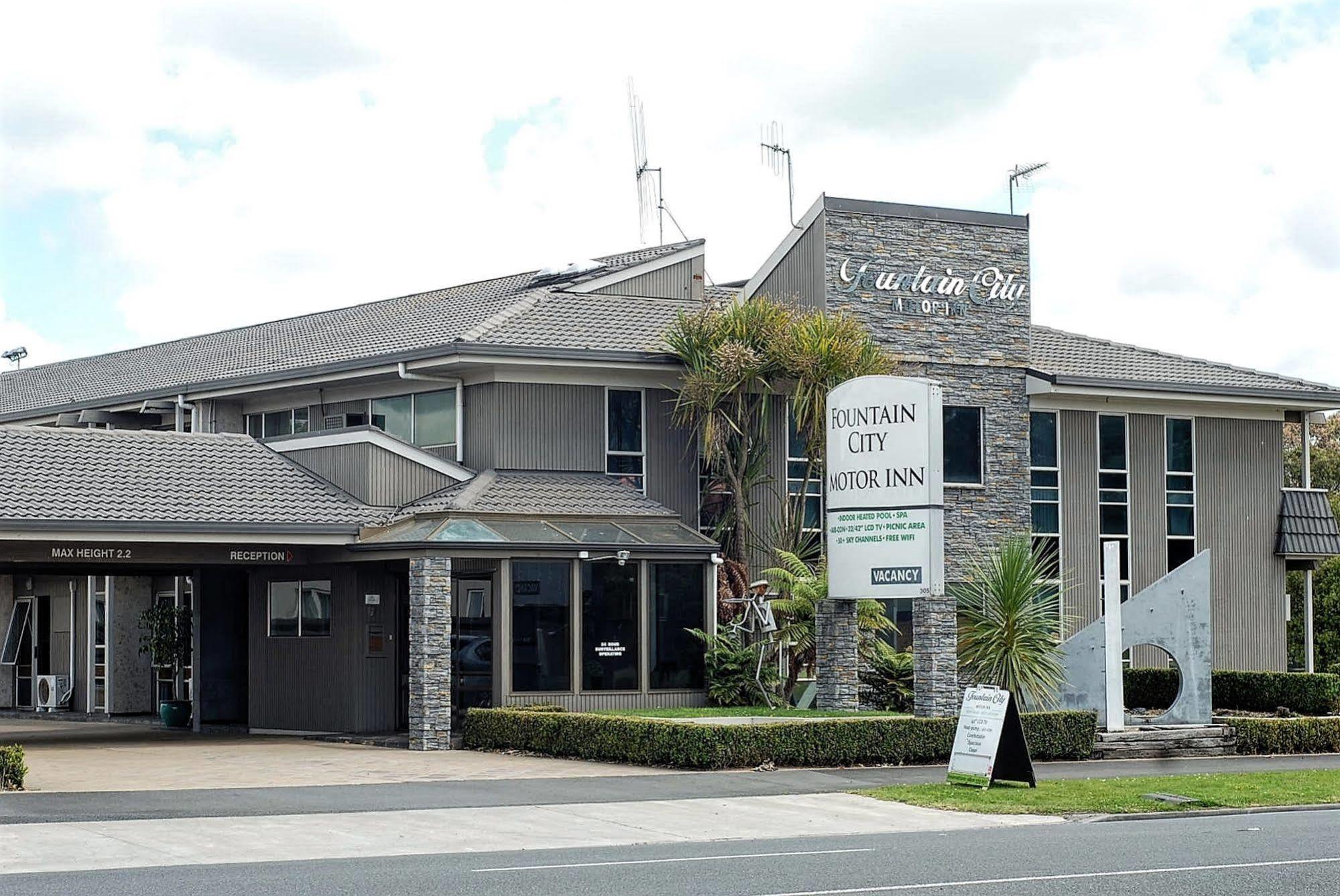 Fountain City Motor Inn Гамильтон Экстерьер фото